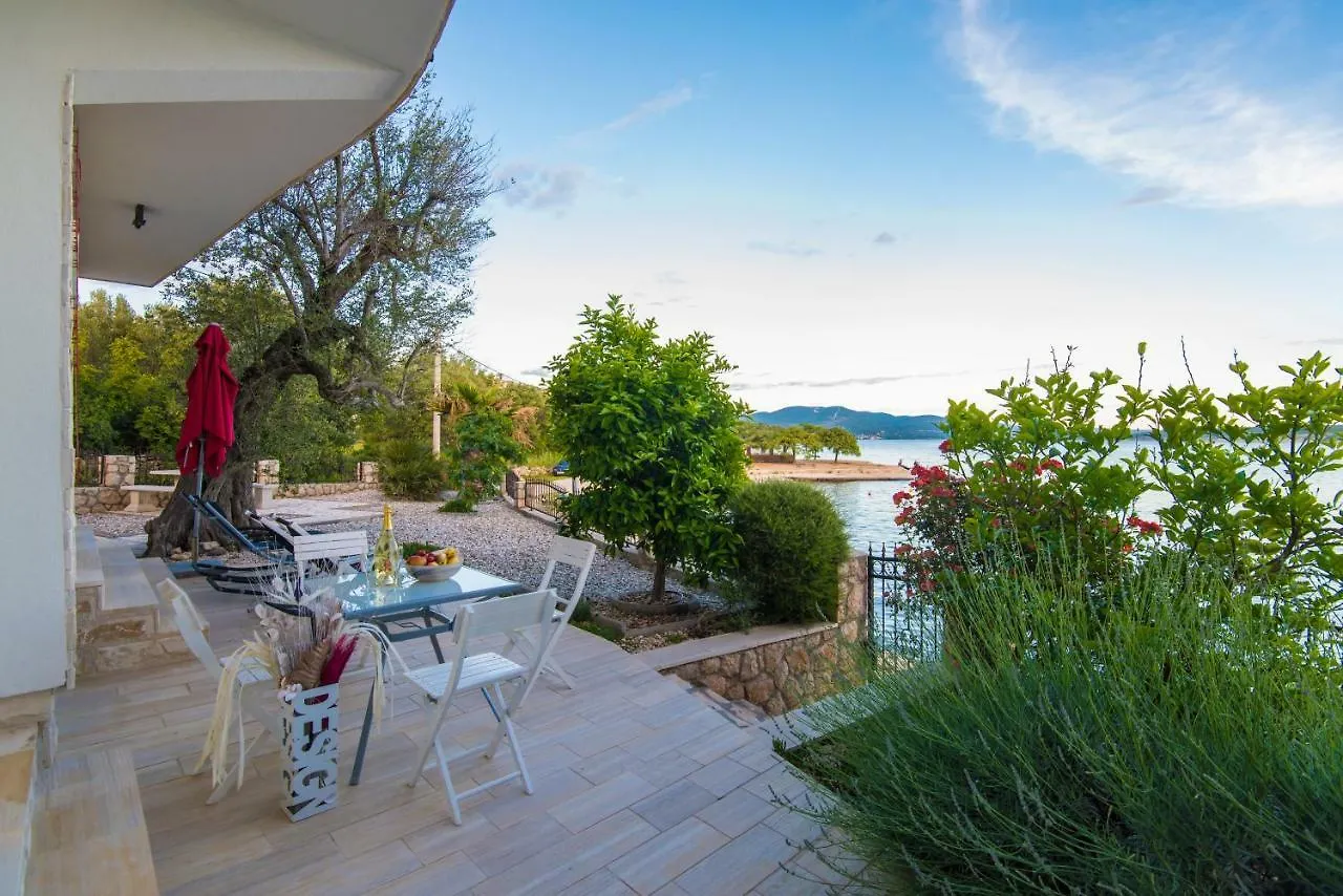 Apartment Design-Finca Maslenica